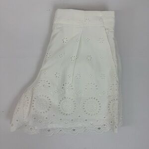 NEW LOFT Scalloped Hem Lace Cutout Shorts‎ Size Small White Women’s 4” inseam